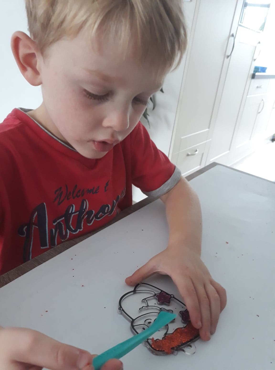 Joas met Glitter Dots